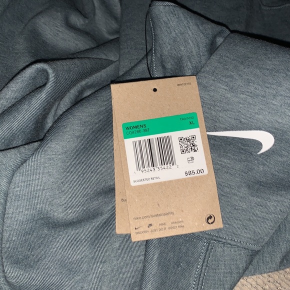 Nike Maternity Pullover NWT - Picture 3 of 4